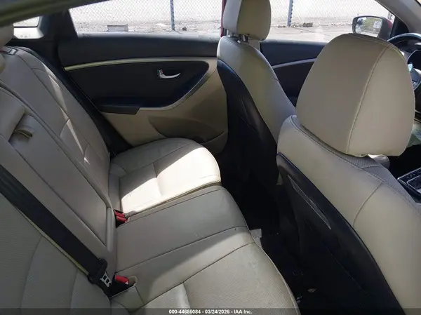 KMHD35LH2GU321494 2016 HYUNDAI ELANTRA - Image 8
