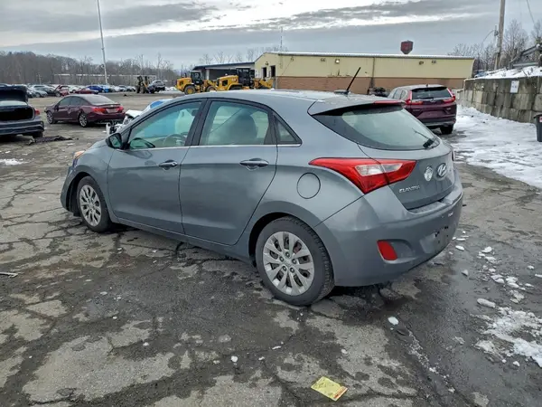 KMHD35LH2GU325240 2016 HYUNDAI ELANTRA - Image 2