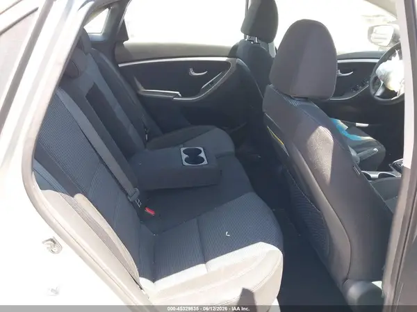 KMHD35LH2GU325691 2016 HYUNDAI ELANTRA - Image 8