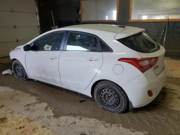 KMHD35LH2GU326985 2016 HYUNDAI ELANTRA - Image 2