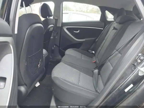 KMHD35LH2GU340918 2016 HYUNDAI ELANTRA - Image 8