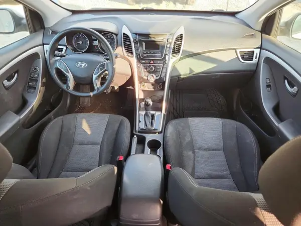 KMHD35LH2HU348308 2017 HYUNDAI ELANTRA - Image 8