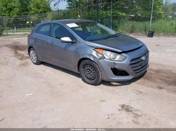 KMHD35LH2HU353329 2017 HYUNDAI ELANTRA - Image 1