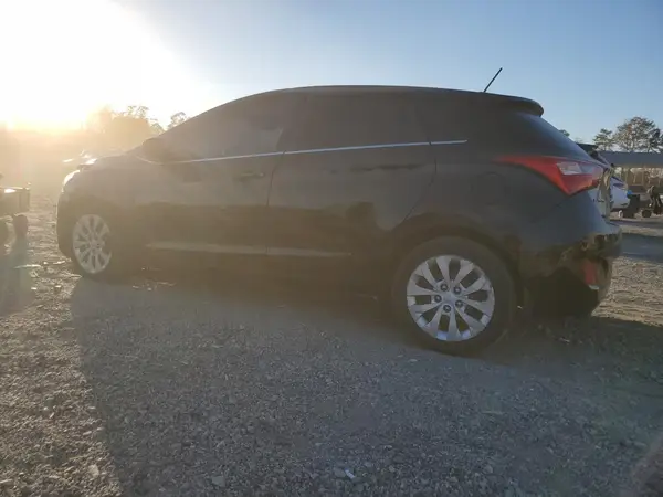 KMHD35LH2HU353833 2017 HYUNDAI ELANTRA - Image 2