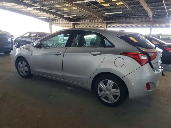 KMHD35LH2HU360703 2017 HYUNDAI ELANTRA - Image 2