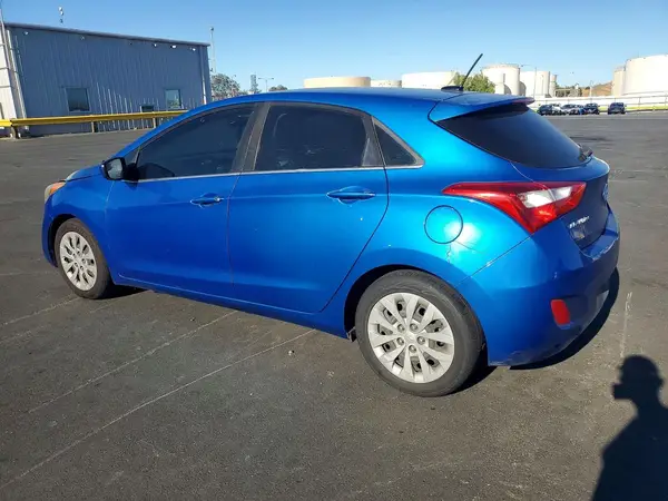 KMHD35LH2HU361074 2017 HYUNDAI ELANTRA - Image 2