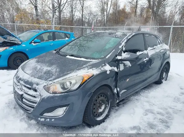 KMHD35LH2HU363178 2017 HYUNDAI ELANTRA - Image 2