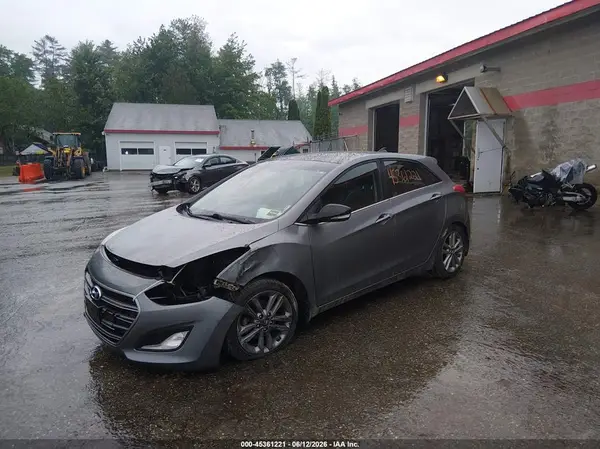 KMHD35LH2HU363634 2017 HYUNDAI ELANTRA - Image 2