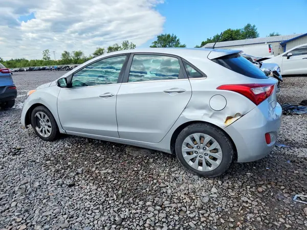 KMHD35LH2HU368249 2017 HYUNDAI ELANTRA - Image 2
