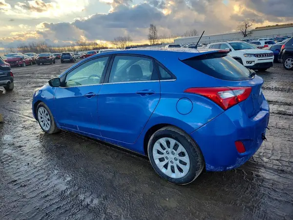 KMHD35LH2HU371085 2017 HYUNDAI ELANTRA - Image 2