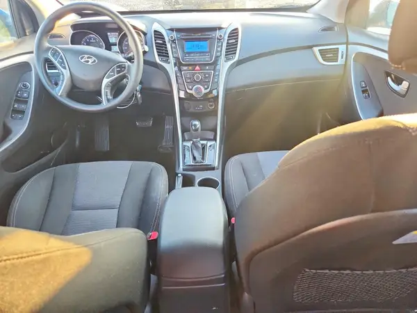 KMHD35LH2HU371085 2017 HYUNDAI ELANTRA - Image 8