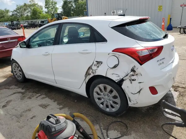 KMHD35LH2HU376304 2017 HYUNDAI ELANTRA - Image 2