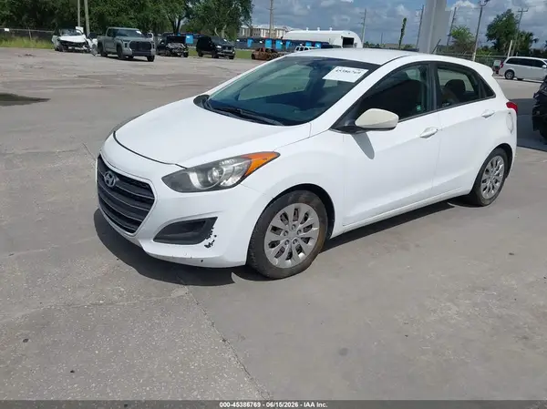 KMHD35LH2HU376738 2017 HYUNDAI ELANTRA - Image 2