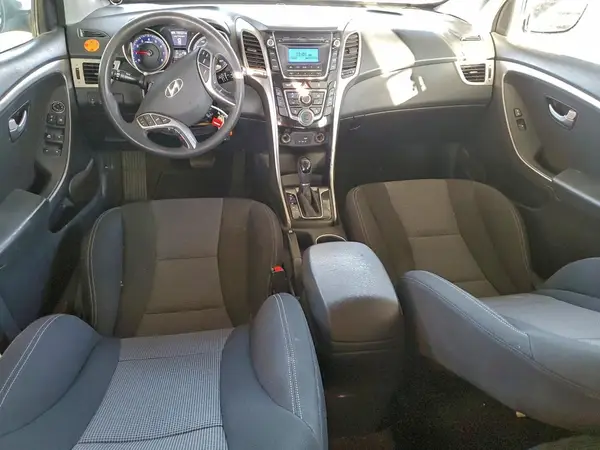 KMHD35LH2HU382250 2017 HYUNDAI ELANTRA - Image 8