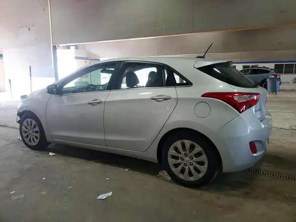 KMHD35LH2HU384161 2017 HYUNDAI ELANTRA - Image 2