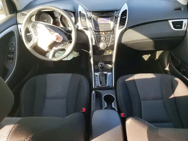 KMHD35LH3EU202687 2022 HYUNDAI ELANTRA - Image 8