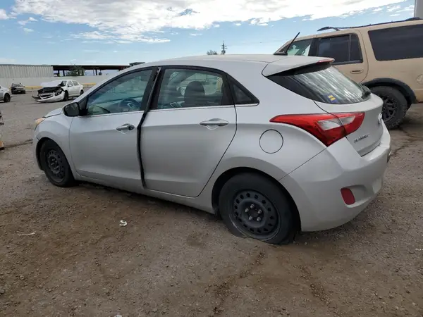KMHD35LH3GU255232 2016 HYUNDAI ELANTRA - Image 2