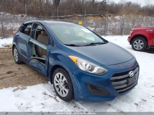 KMHD35LH3GU259541 2016 HYUNDAI ELANTRA - Image 1