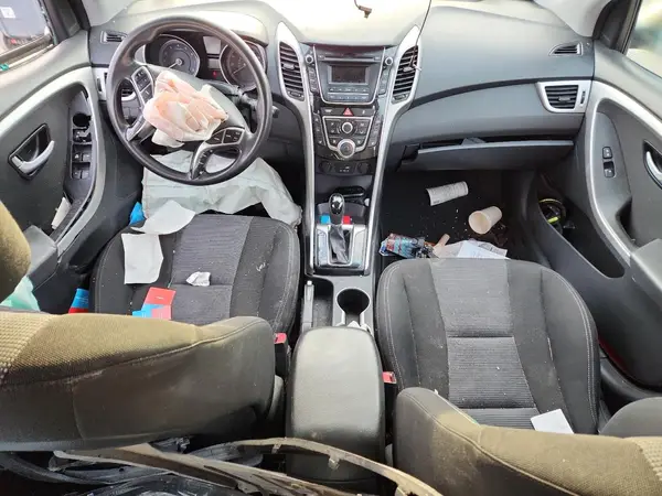 KMHD35LH3GU272189 2016 HYUNDAI ELANTRA - Image 8
