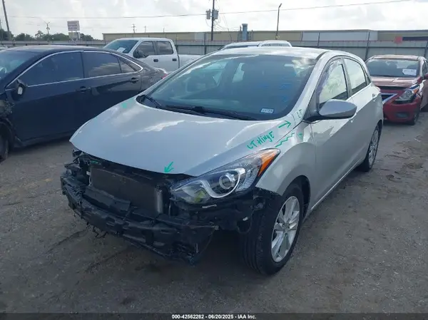 KMHD35LH3GU273374 2016 HYUNDAI ELANTRA - Image 2