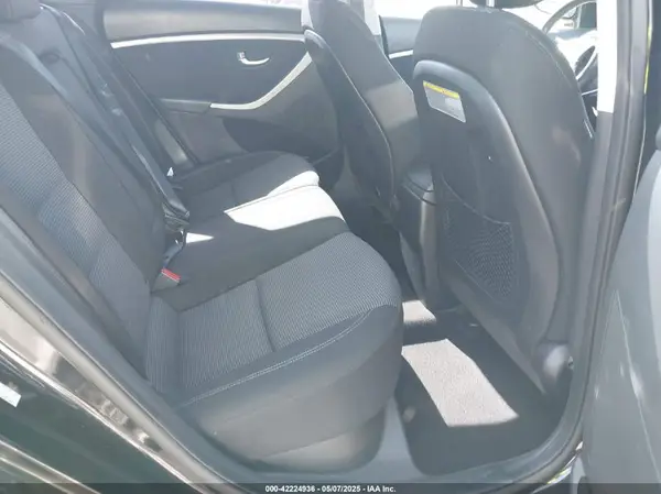 KMHD35LH3GU276839 2016 HYUNDAI ELANTRA - Image 8