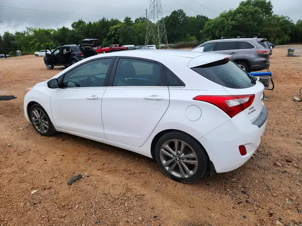 KMHD35LH3GU284844 2016 HYUNDAI ELANTRA - Image 2