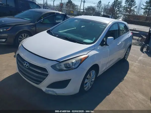 KMHD35LH3GU285900 2016 HYUNDAI ELANTRA - Image 2
