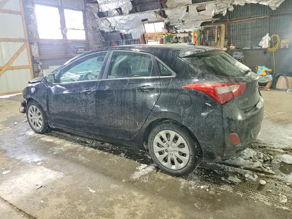 KMHD35LH3GU286805 2016 HYUNDAI ELANTRA - Image 2