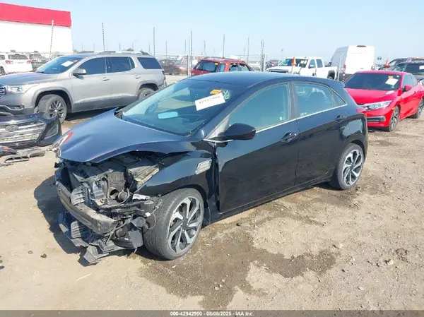 KMHD35LH3GU300542 2016 HYUNDAI ELANTRA - Image 2