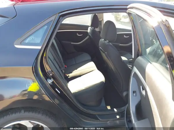 KMHD35LH3GU300542 2016 HYUNDAI ELANTRA - Image 8