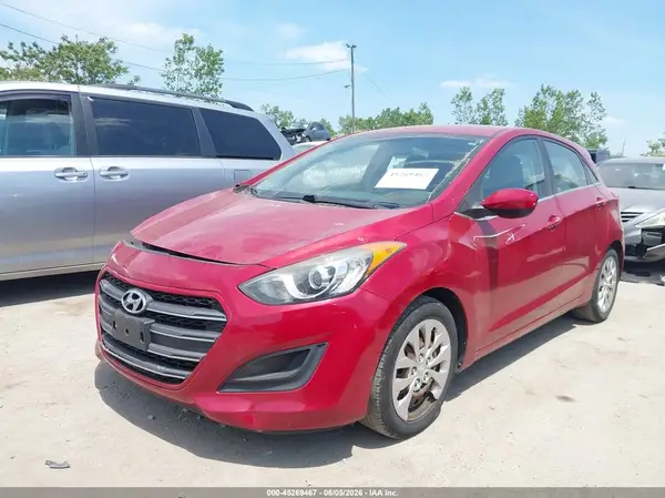 KMHD35LH3GU302680 2016 HYUNDAI ELANTRA - Image 2