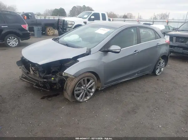 KMHD35LH3GU303571 2016 HYUNDAI ELANTRA - Image 2