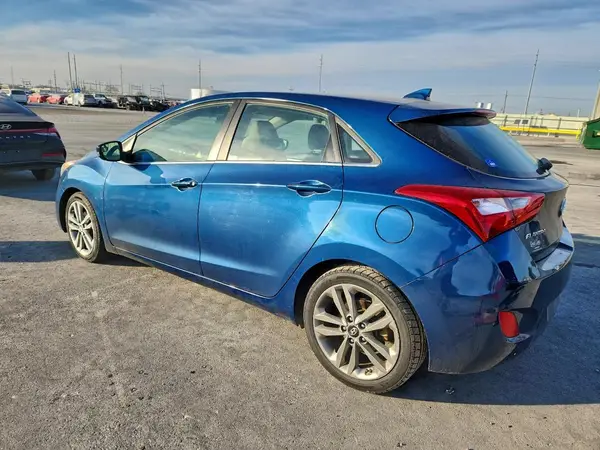KMHD35LH3GU304073 2016 HYUNDAI ELANTRA - Image 2