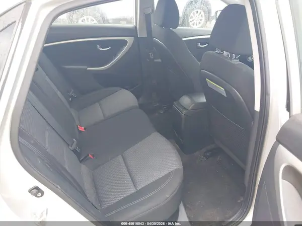KMHD35LH3GU305045 2016 HYUNDAI ELANTRA - Image 8