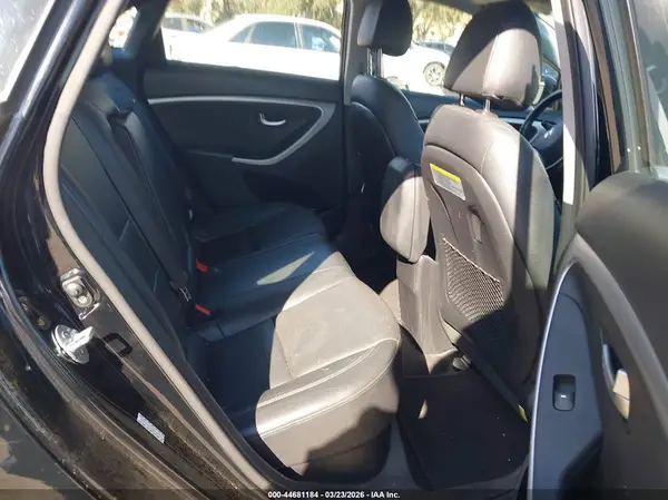 KMHD35LH3GU305224 2016 HYUNDAI ELANTRA - Image 8