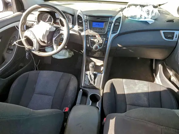 KMHD35LH3GU305305 2016 HYUNDAI ELANTRA - Image 8