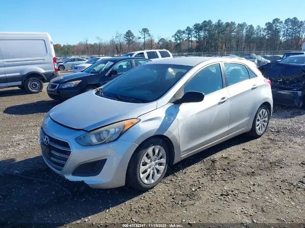 KMHD35LH3GU309306 2016 HYUNDAI ELANTRA - Image 2