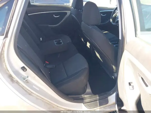 KMHD35LH3GU309306 2016 HYUNDAI ELANTRA - Image 8