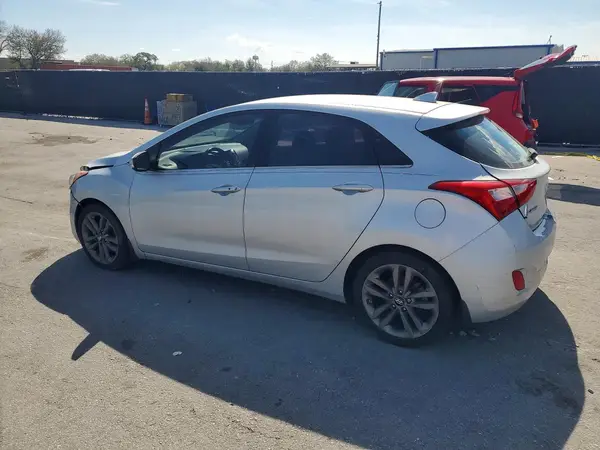 KMHD35LH3GU312805 2016 HYUNDAI ELANTRA - Image 2