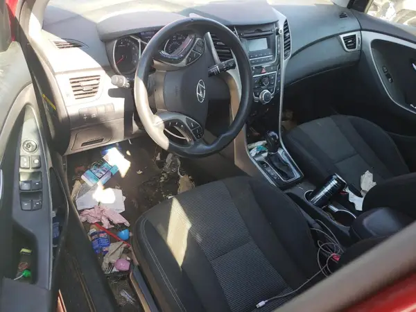 KMHD35LH3GU321245 2016 HYUNDAI ELANTRA - Image 8