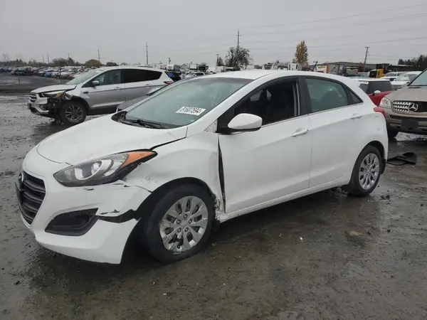 KMHD35LH3GU323237 2016 HYUNDAI ELANTRA - Image 1