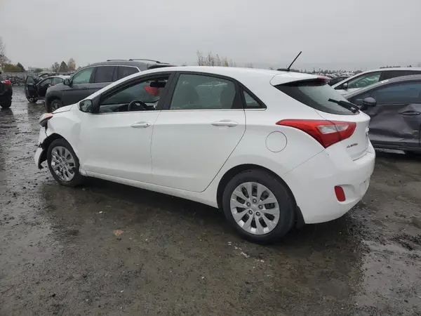 KMHD35LH3GU323237 2016 HYUNDAI ELANTRA - Image 2