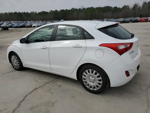 KMHD35LH3GU323514 2016 HYUNDAI ELANTRA - Image 2