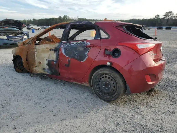 KMHD35LH3GU339390 2016 HYUNDAI ELANTRA - Image 2