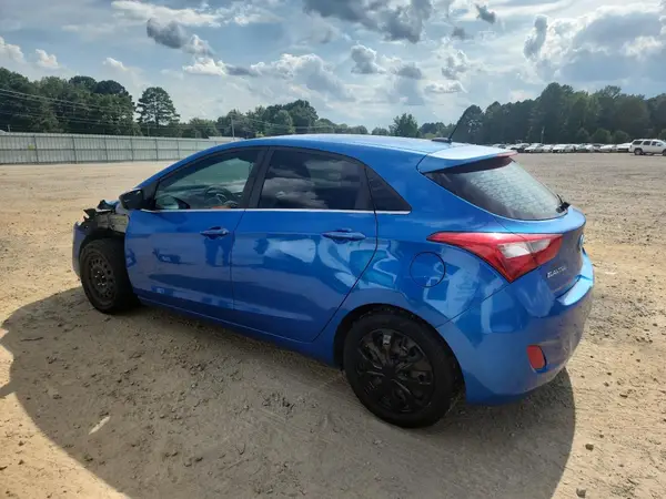 KMHD35LH3HU352142 2017 HYUNDAI ELANTRA - Image 2