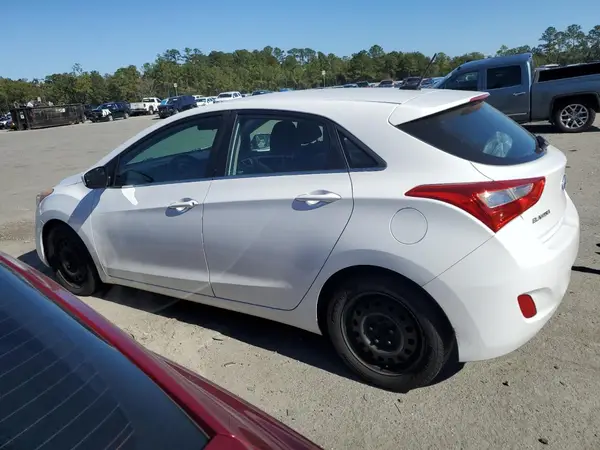 KMHD35LH3HU352805 2017 HYUNDAI ELANTRA - Image 2