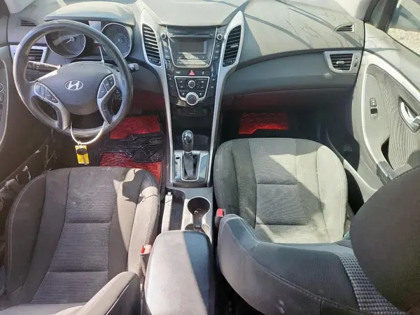 KMHD35LH3HU354246 2017 HYUNDAI ELANTRA - Image 8