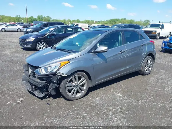 KMHD35LH3HU358233 2017 HYUNDAI ELANTRA - Image 2