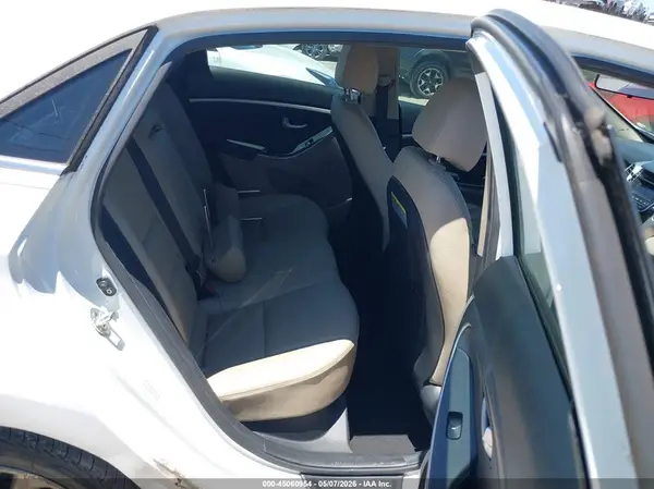 KMHD35LH3HU358734 2017 HYUNDAI ELANTRA - Image 8