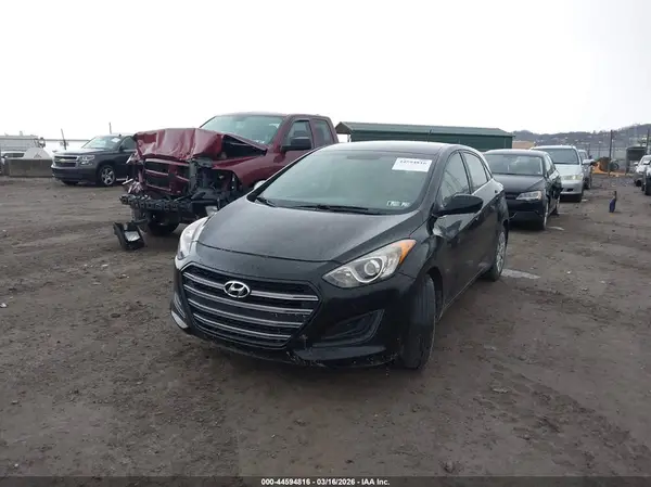KMHD35LH3HU360399 2017 HYUNDAI ELANTRA - Image 2